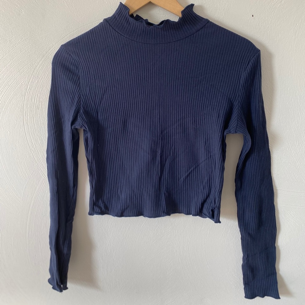 COPY - Romwe Ruffled Turtle Neck Crop Top
